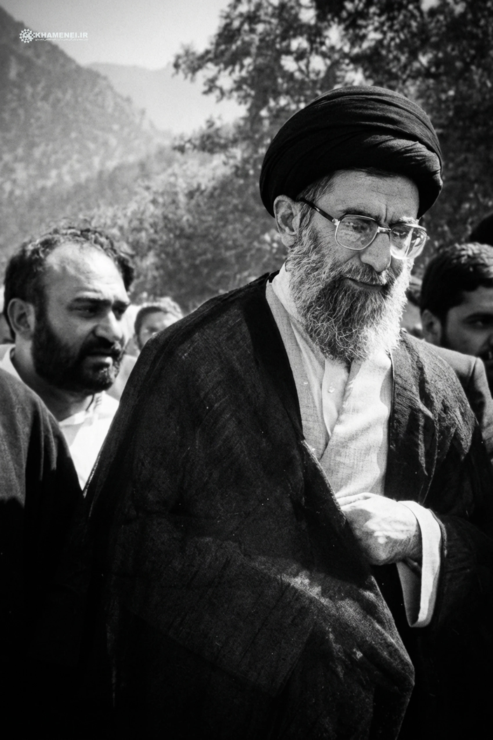 The Official Website of the Office for the Preservation and Publication of the Works of the Grand Ayatollah Sayyid Ali Khamenei. ╭─━━━━━─╯ کلیک کنیـב ╰─━━━━━─╮ ╭─━━━━━─╯ جاے شهـבا خالے ... ╰─━━━━━─╮