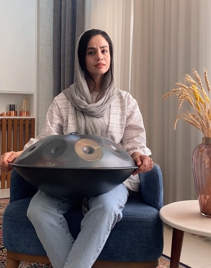 فتانه حریری زاده مدرس هندپن (هنگ درام)<br />روزهای تدریس: شنبه ها