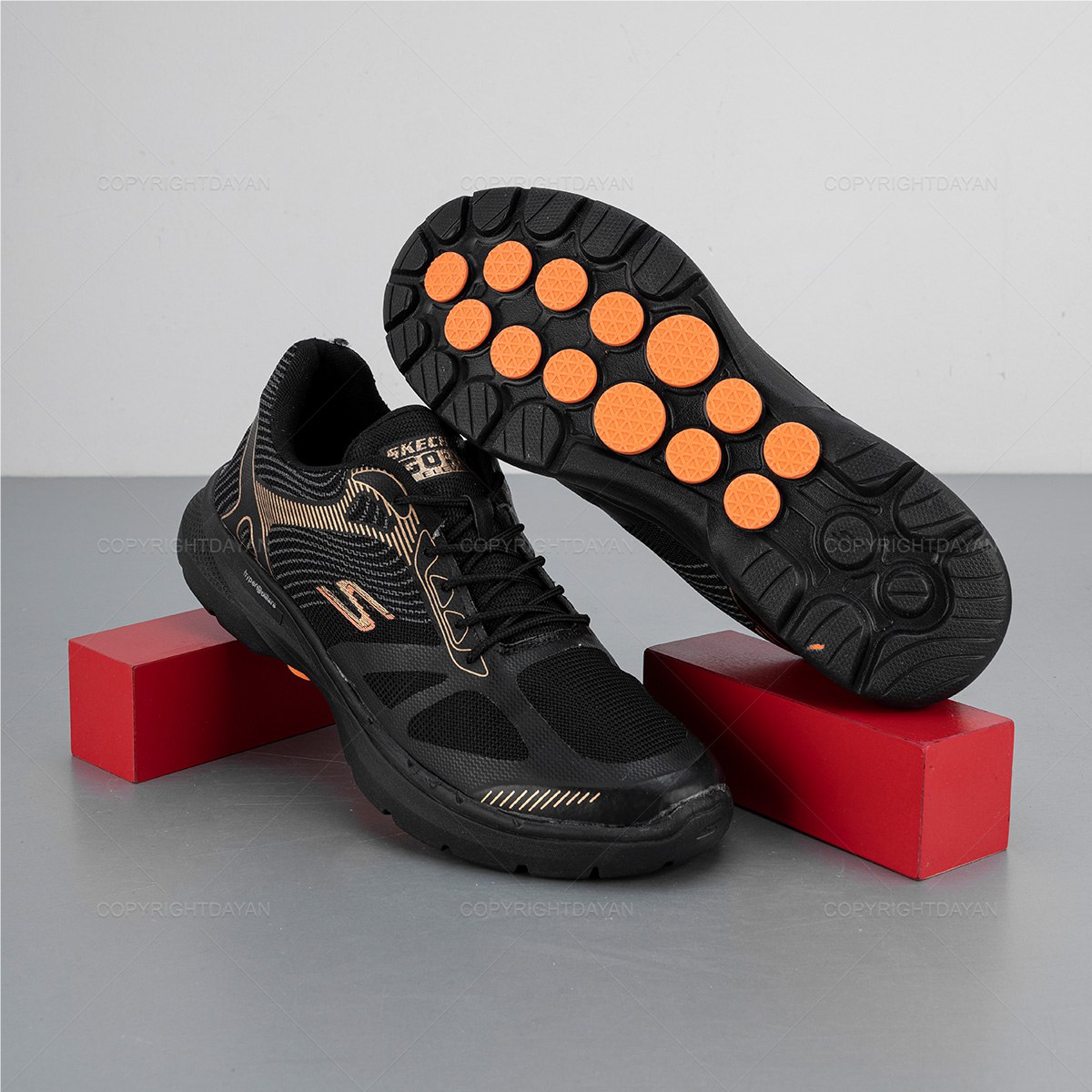  کفش ورزشی مردانه اسکیچر 👈 برای خرید و مشاهده قیمت اینجا کلیک کنید 👉 1804514