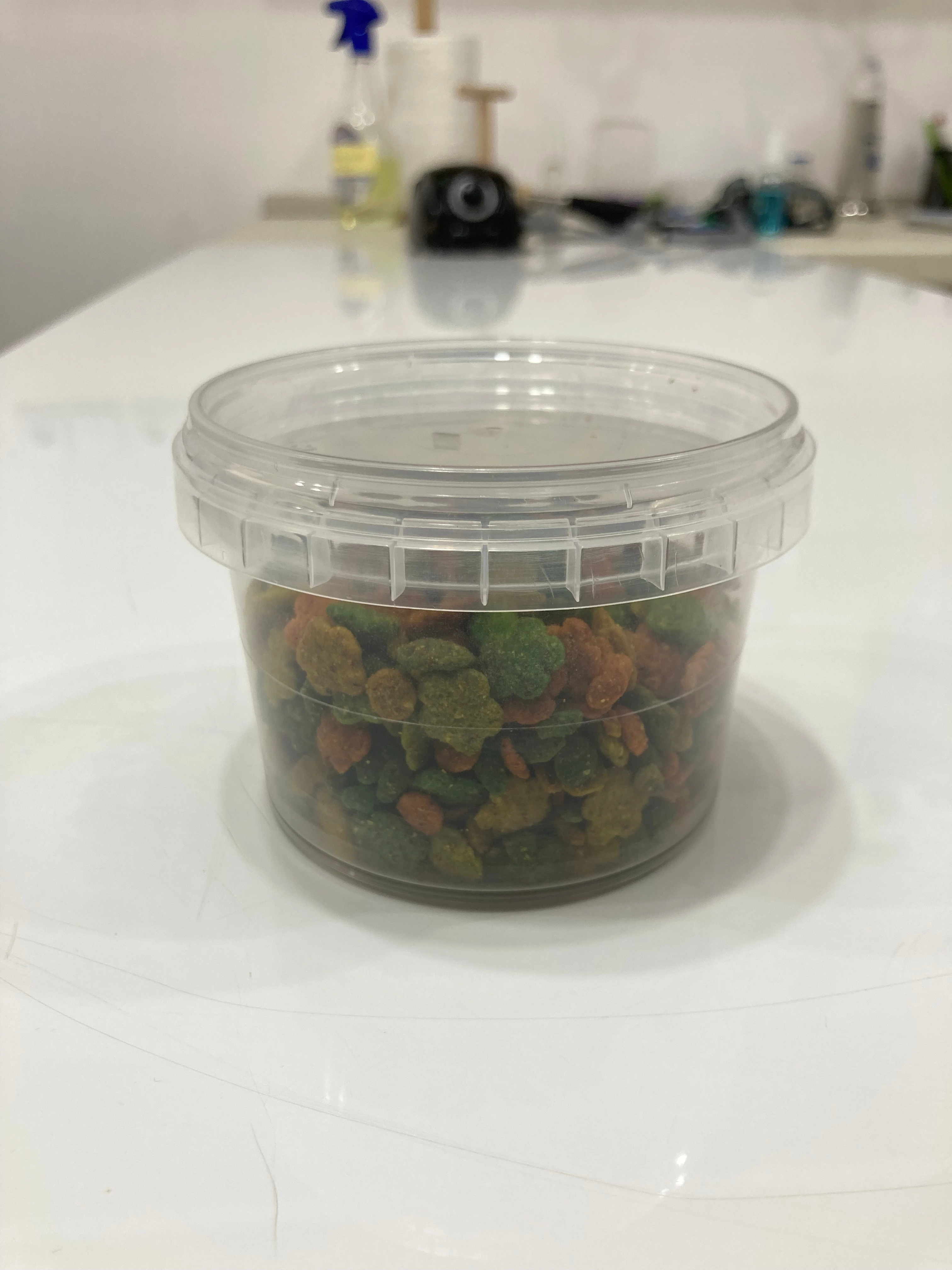 در حال بروزرسانی مناسب سانکانور ، راهب ، ملنگو ، گرینچک ، عروس هلندی<br /><br />بسته 100 گرمی <br />قیمت 300 تومن